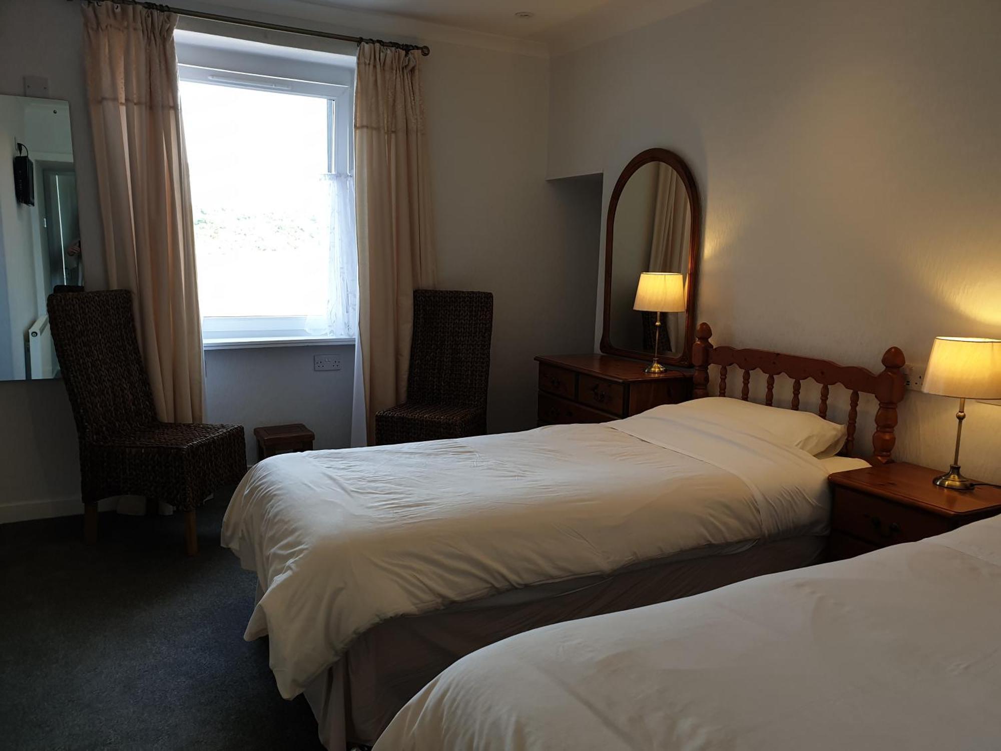 Cliffe House Bed & Breakfast Bed & Breakfast Kyleakin Exterior photo